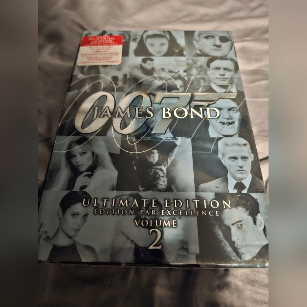 007 James Bond‎ ultimate collection volume 3. Sealed